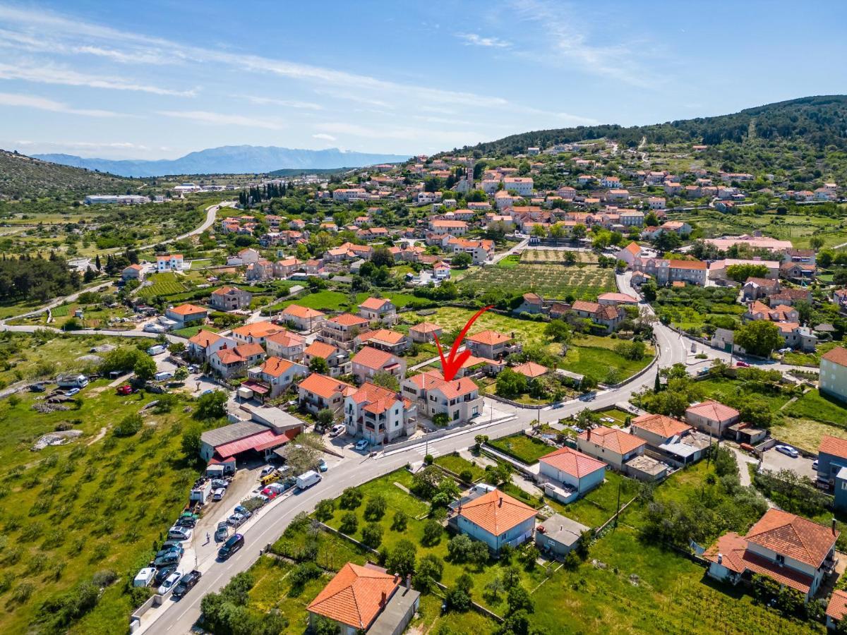 Guest House Barbara Nerežišće Exterior foto